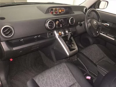 Toyota COROLLA RUMION