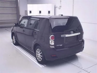 Toyota COROLLA RUMION