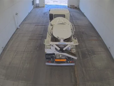 Nissan TRUCK