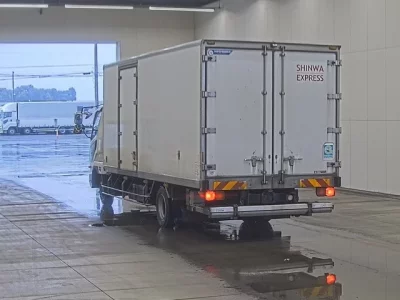 Mitsubishi FUSO FIGHTER