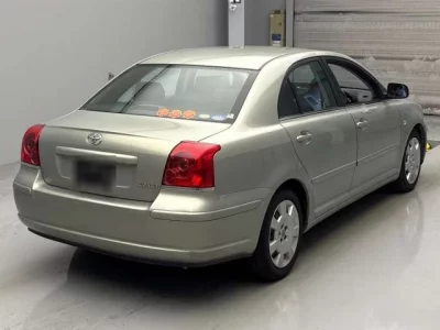 Toyota AVENSIS SEDAN