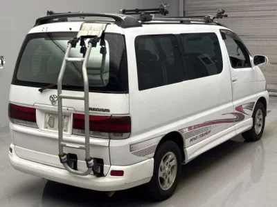 Toyota HIACE REGIUS