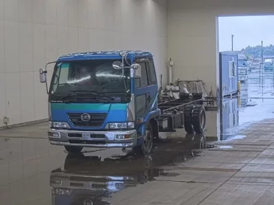 Nissan CONDOR