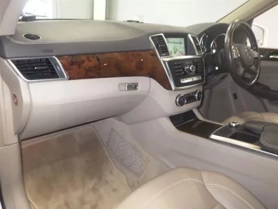 Mercedes-Benz ML CLASS