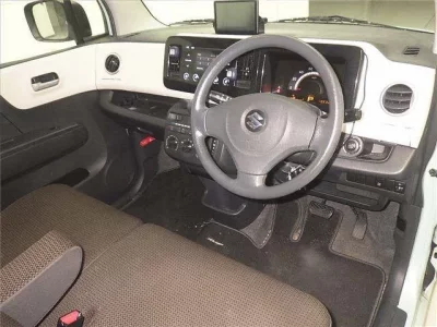 Suzuki MRWAGON