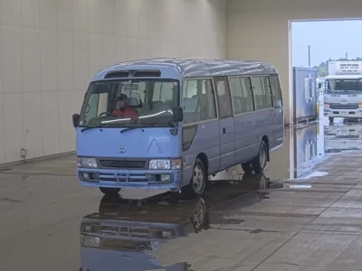 Toyota COASTER