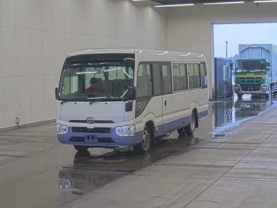 Toyota COASTER