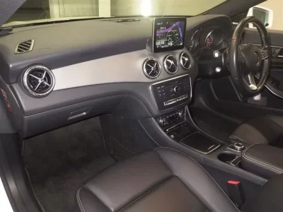 Mercedes-Benz CLA CLASS