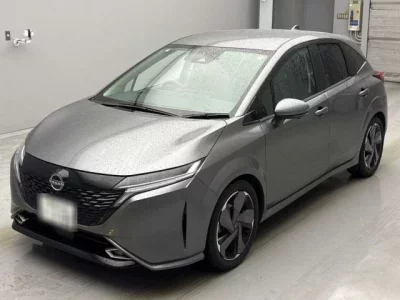 Nissan AURA