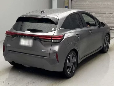 Nissan AURA