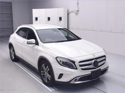 Mercedes-Benz GLA CLASS
