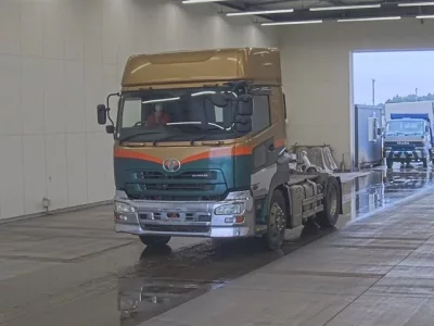 Nissan QUON