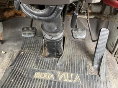 Nissan TRUCK