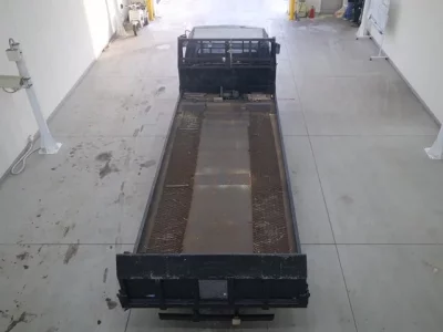 Nissan TRUCK