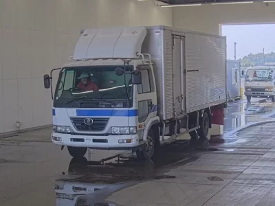Nissan CONDOR