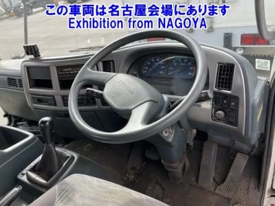 Nissan TRUCK