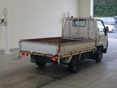 Toyota HIACE TRUCK