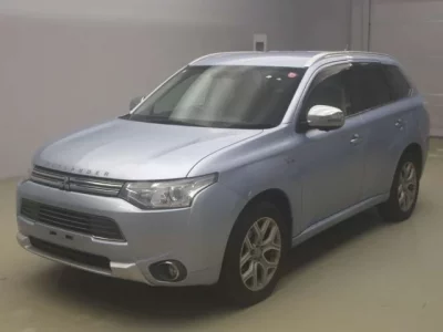 Mitsubishi OUTLANDER PHEV