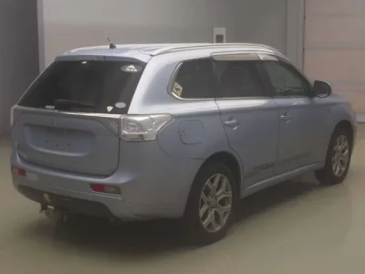 Mitsubishi OUTLANDER PHEV
