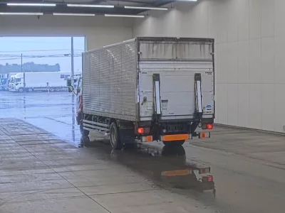 Mitsubishi FUSO FIGHTER
