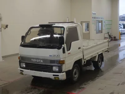 Toyota HIACE TRUCK