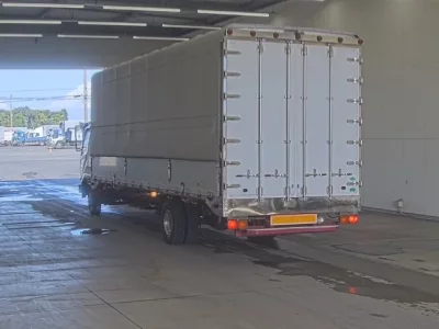 Mitsubishi FUSO FIGHTER