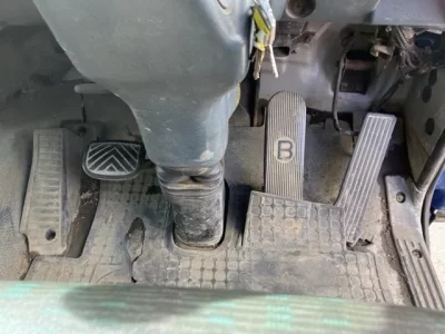 Nissan TRUCK