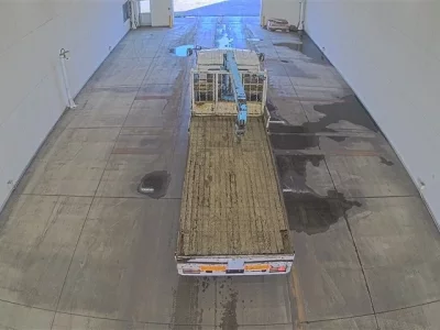 Nissan TRUCK