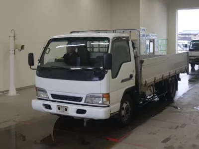 Nissan TRUCK