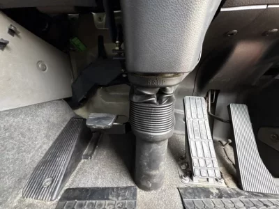Nissan TRUCK