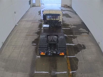 Nissan TRUCK