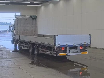 Nissan TRUCK