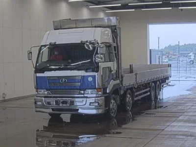 Nissan TRUCK