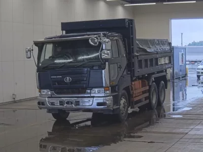 Nissan TRUCK