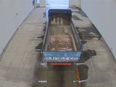 Nissan TRUCK