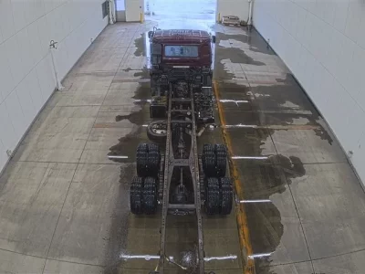 Nissan TRUCK