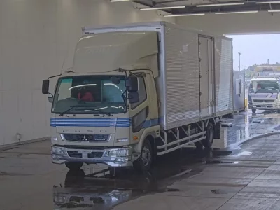 Mitsubishi FUSO FIGHTER
