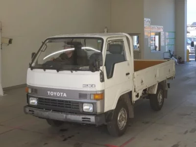 Toyota HIACE TRUCK