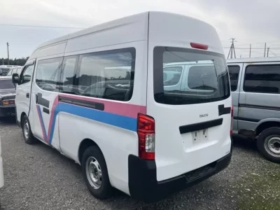 Isuzu COMO