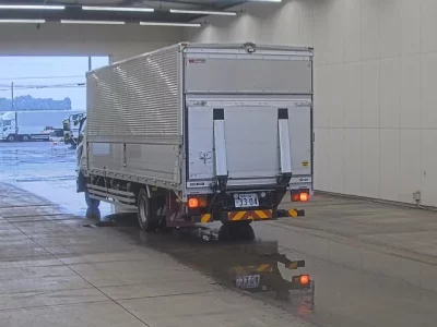 Mitsubishi FUSO FIGHTER