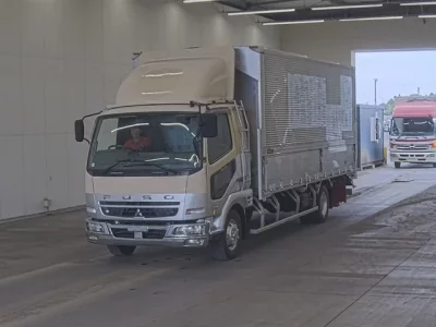 Mitsubishi FUSO FIGHTER