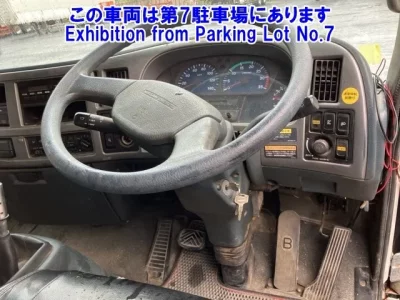Nissan TRUCK