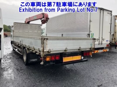 Nissan TRUCK