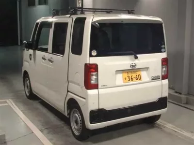 Daihatsu HIJET CADDIE