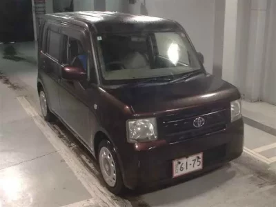 Toyota PIXIS SPACE