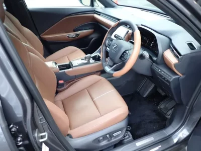 Lexus LBX