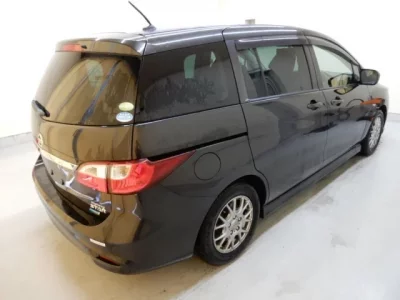 Nissan LAFESTA