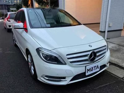 Mercedes-Benz B CLASS