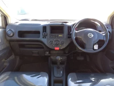 Nissan AD