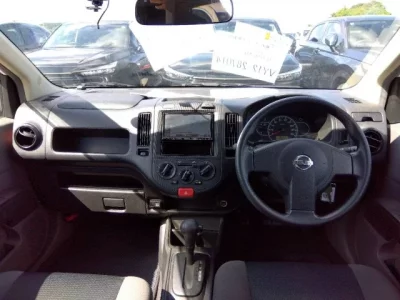 Nissan AD